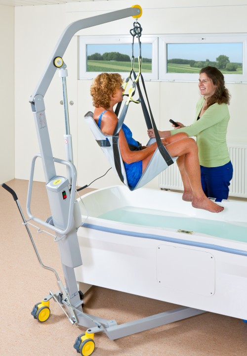 Met het badstoeltje van Handi-Move in uw bad