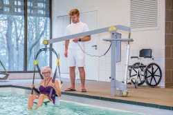 Mobiele zwembadlift , Tilstoel voor zwembadlift
